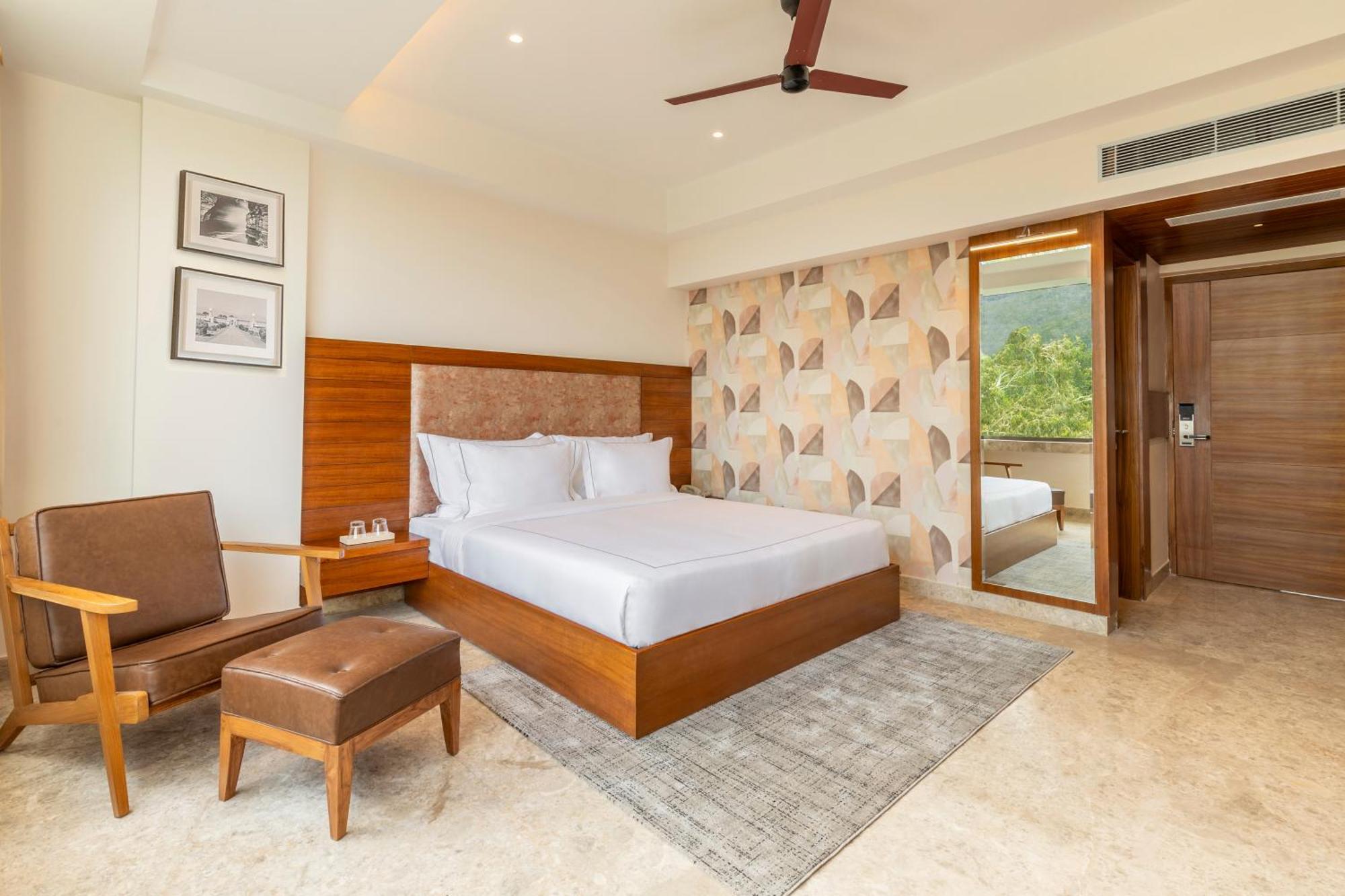 The Prominence Mussoorie Road Dehradun Hotell Eksteriør bilde